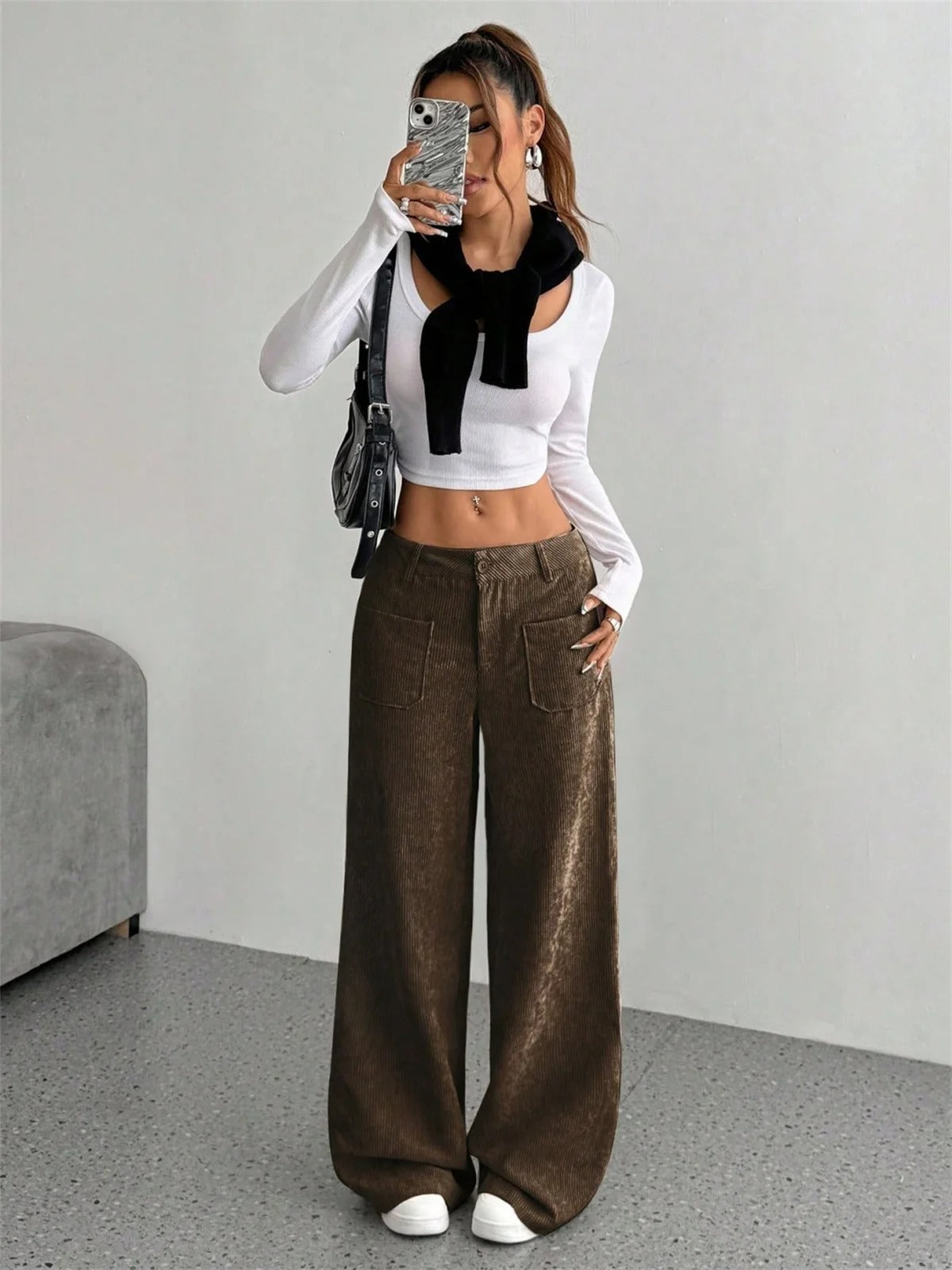 Pantaloni Donna a Vita Alta in Velluto a Coste – Comfort Chic per le Giornate Invernali