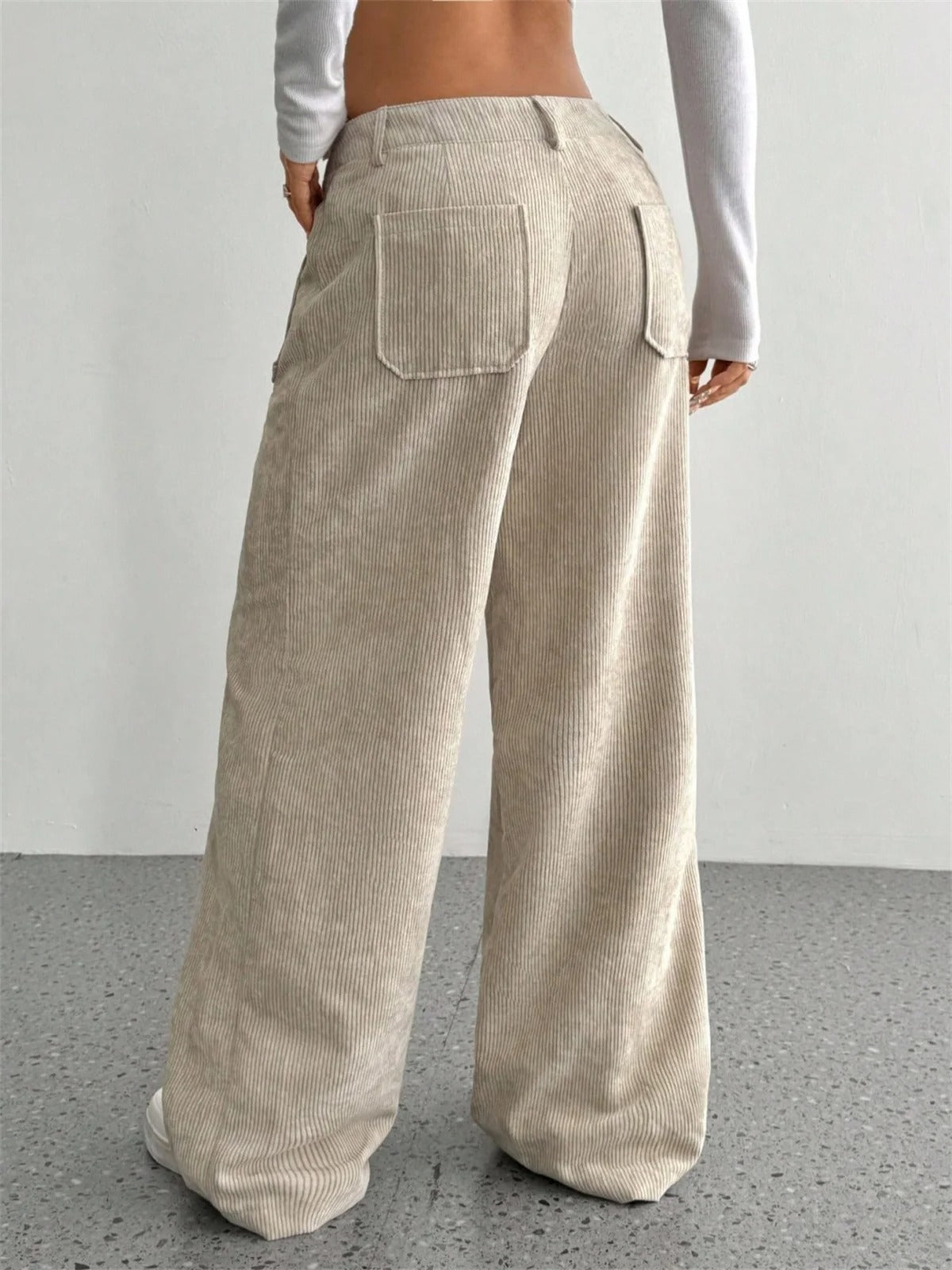 Pantaloni Donna a Vita Alta in Velluto a Coste – Comfort Chic per le Giornate Invernali